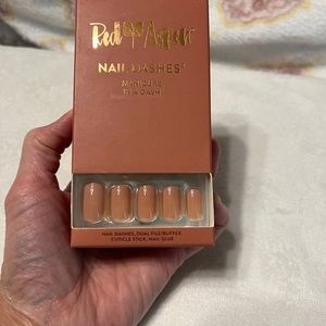 Red Aspen Nail Dashes